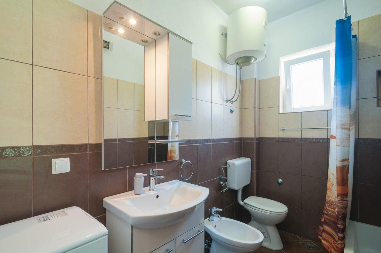 Apartman Neven Podgora Exterior photo